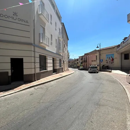 Domu Dina 4 테르테니아